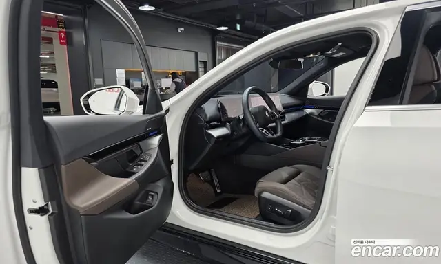 BMW 5 серия 2024 2.0 автомат (гидро), миниатюра 12