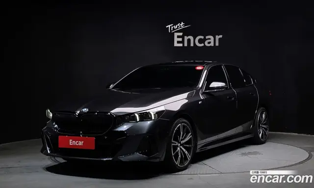 BMW 5 серия, 2025, 11 055 км