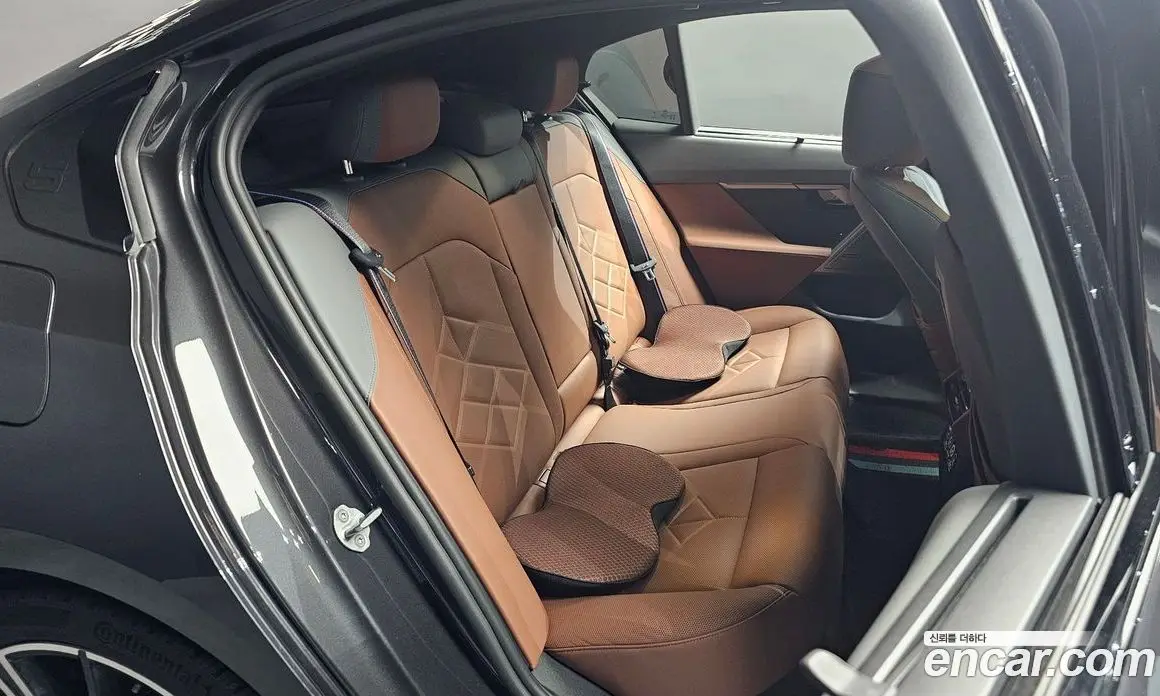 BMW 5 серия 2025 2.0 автомат (гидро), фото 17