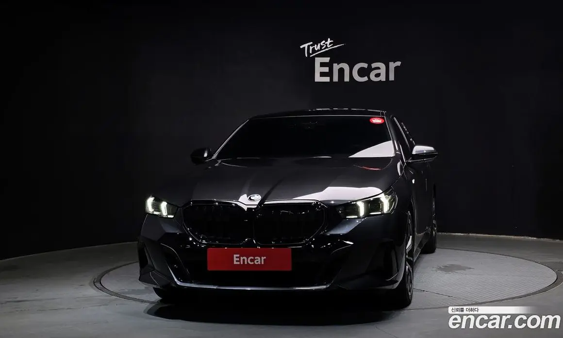 BMW 5 серия 2025 2.0 автомат (гидро), фото 3