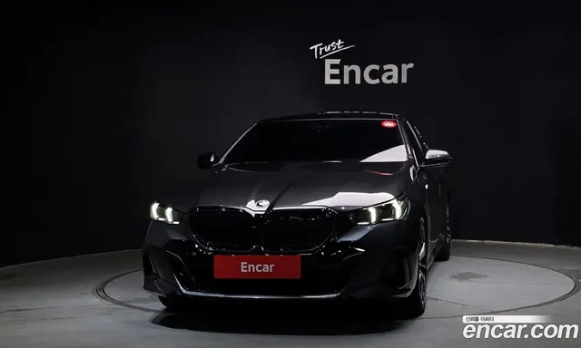 BMW 5 серия 2025 2.0 автомат (гидро), миниатюра 3