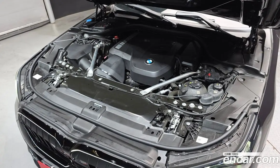 BMW 5 серия 2025 2.0 автомат (гидро), фото 6