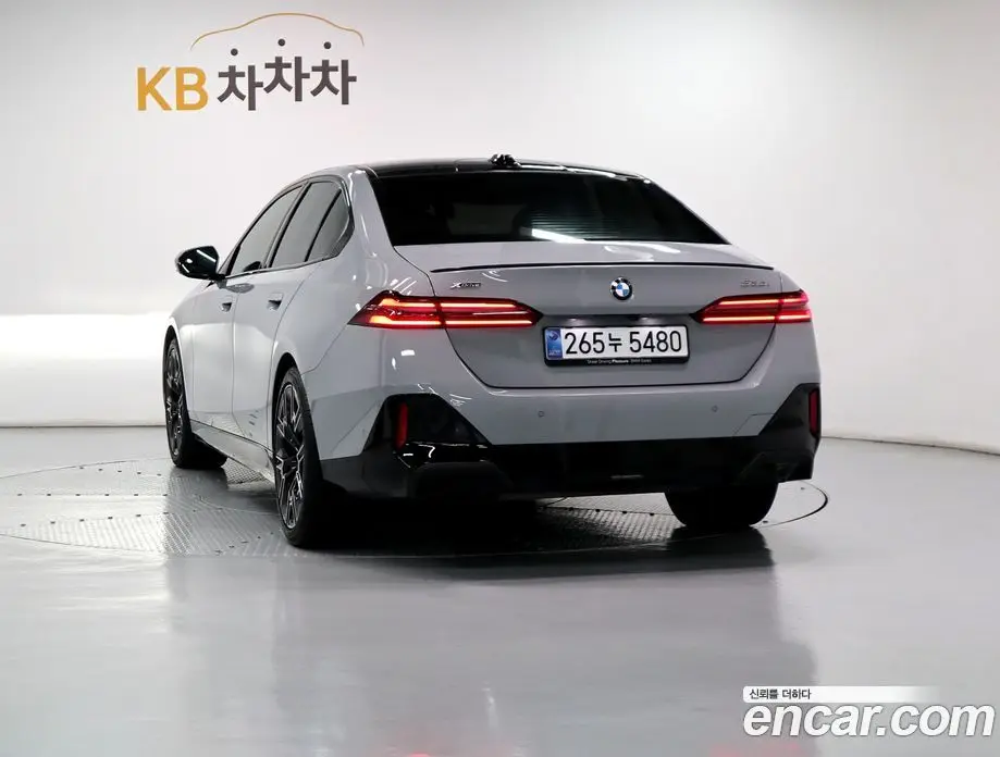 BMW 5 серия 2025 2.0 автомат (гидро), фото 4