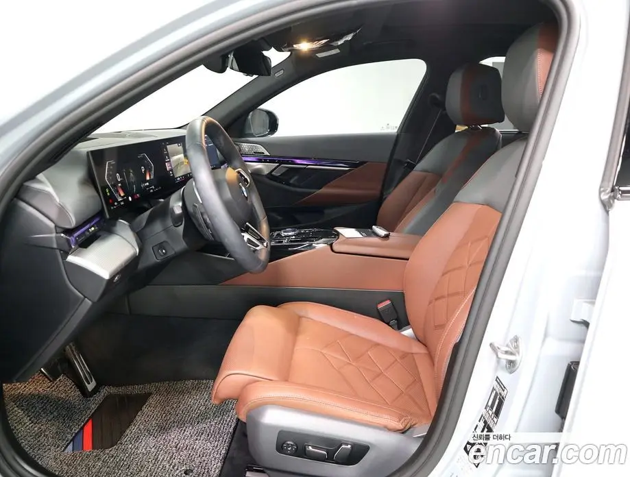 BMW 5 серия 2025 2.0 автомат (гидро), фото 10