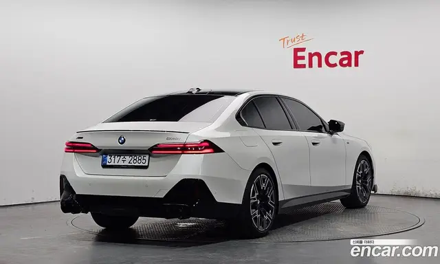 BMW 5 серия, 2026, 6 143 км