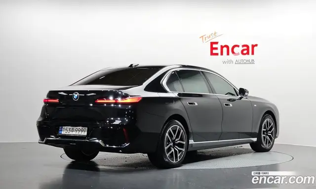 BMW 7 серия 2023 3.0 автомат (гидро), миниатюра 2
