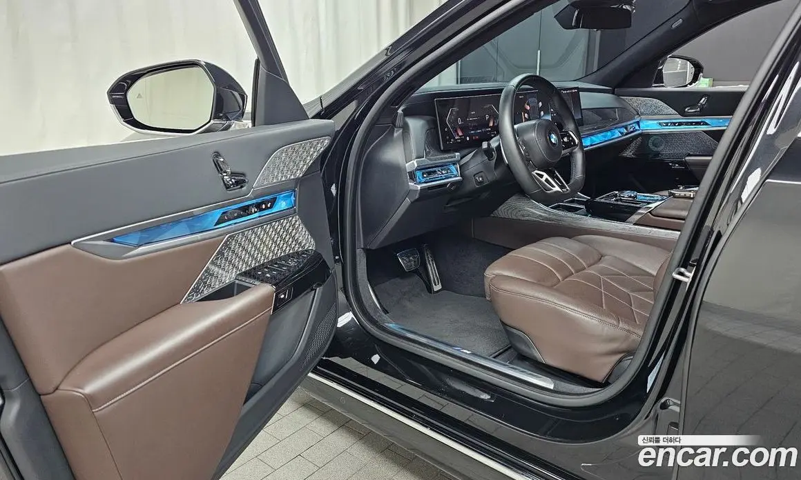 BMW 7 серия 2023 3.0 автомат (гидро), фото 13