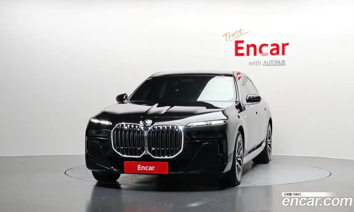 BMW 7 серия 2023 3.0 автомат (гидро), фото 3