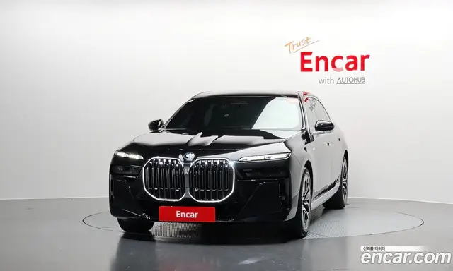 BMW 7 серия 2023 3.0 автомат (гидро), миниатюра 3
