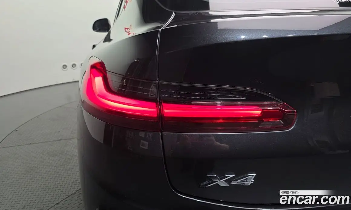 BMW X4 2021 2.0 автомат (гидро), фото 9