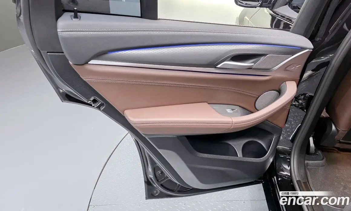 BMW X4 2025 2.0 автомат (гидро), фото 15