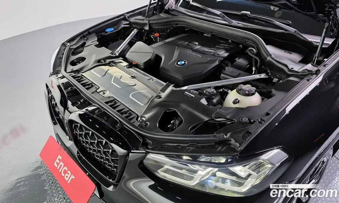 BMW X4 2025 2.0 автомат (гидро), фото 6