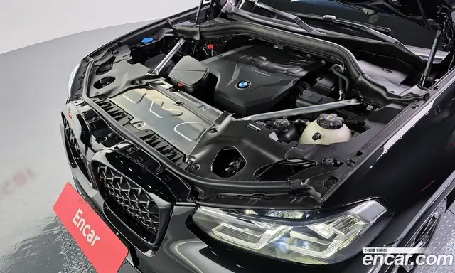 BMW X4 2025 2.0 автомат (гидро), миниатюра 6