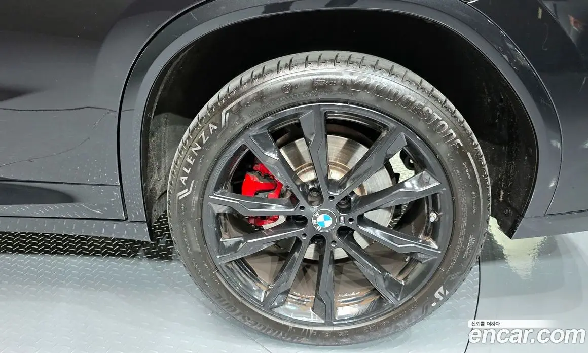 BMW X4 2025 2.0 автомат (гидро), фото 7