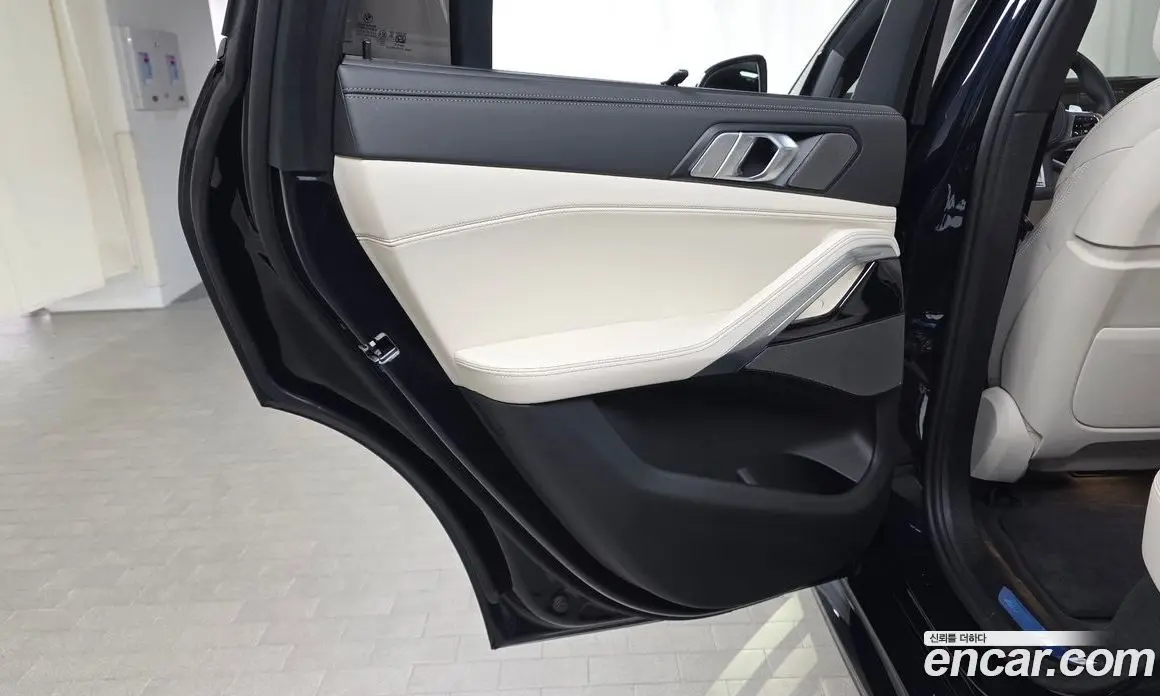 BMW X6 2025 3.0 автомат (гидро), фото 14