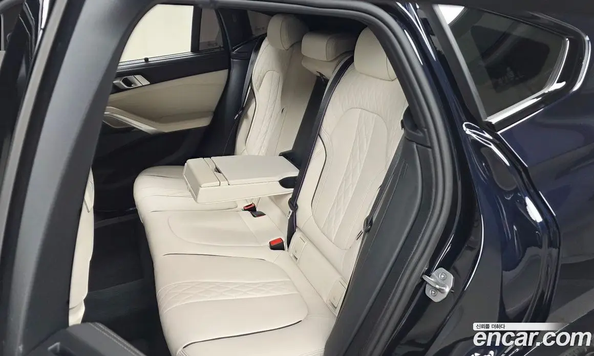 BMW X6 2025 3.0 автомат (гидро), фото 17