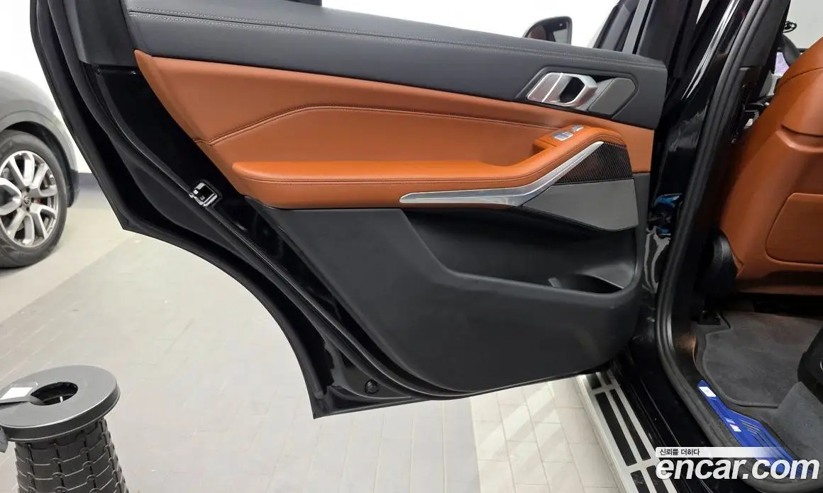 BMW X7 2024 3.0 автомат (гидро), фото 15