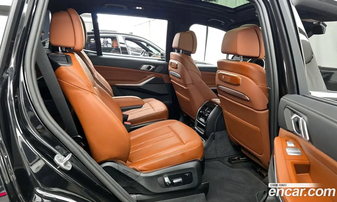 BMW X7 2024 3.0 автомат (гидро), фото 18