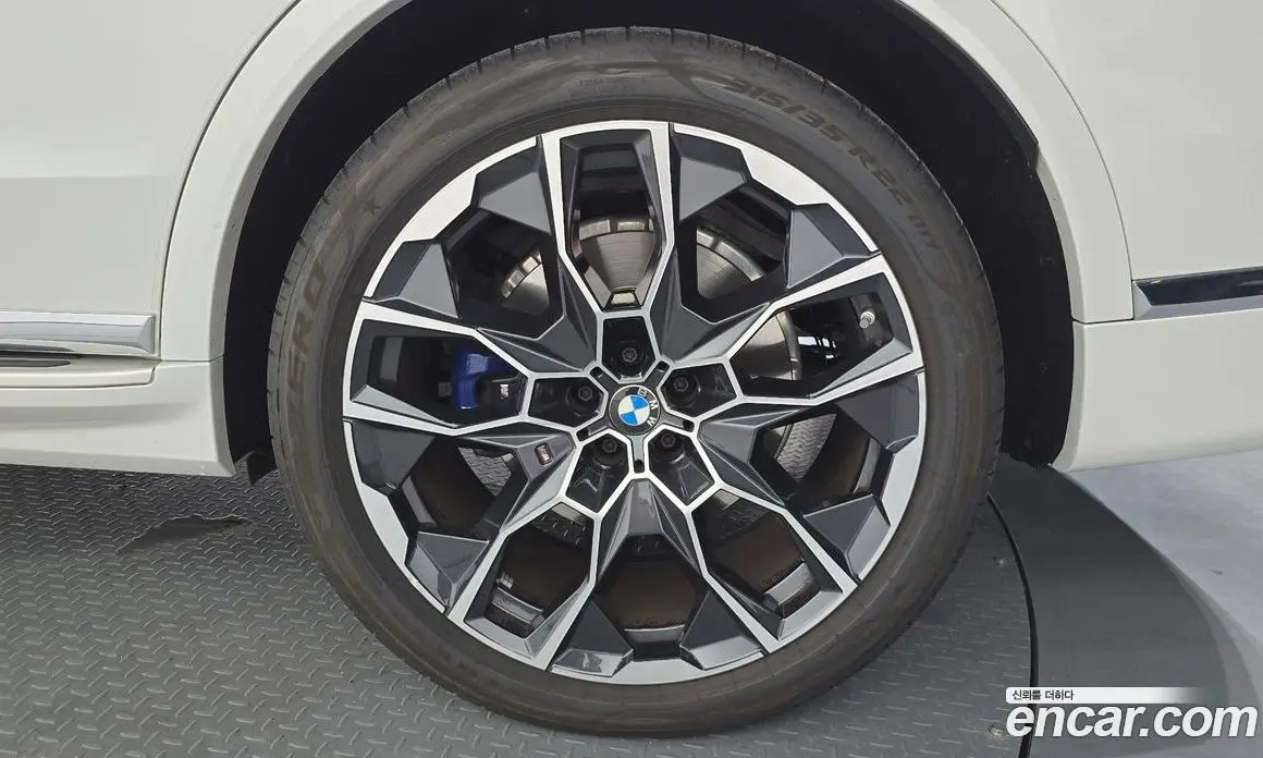 BMW X7 2024 3.0 автомат (гидро), фото 7