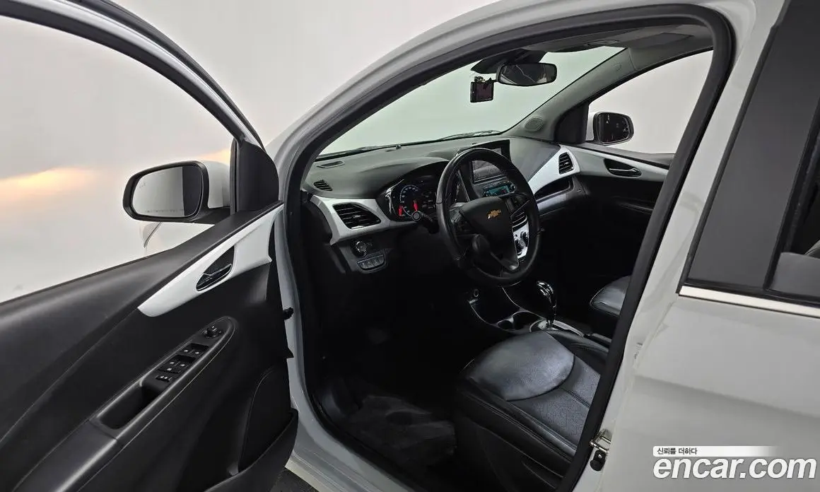 Chevrolet Spark 2016 1.0 автомат (гидро), фото 13 Chevrolet Spark 2016 1.0 автомат (гидро), фото 13