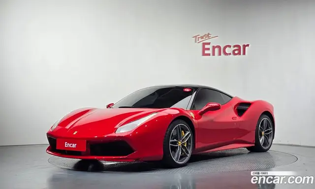 Ferrari 488, 2018, 24 338 км