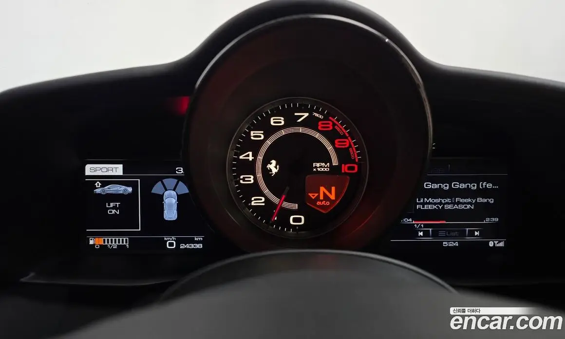 Ferrari 488 2018 3.9 автомат (гидро), фото 11