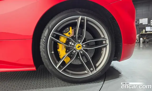 Ferrari 488 2018 3.9 автомат (гидро), миниатюра 7