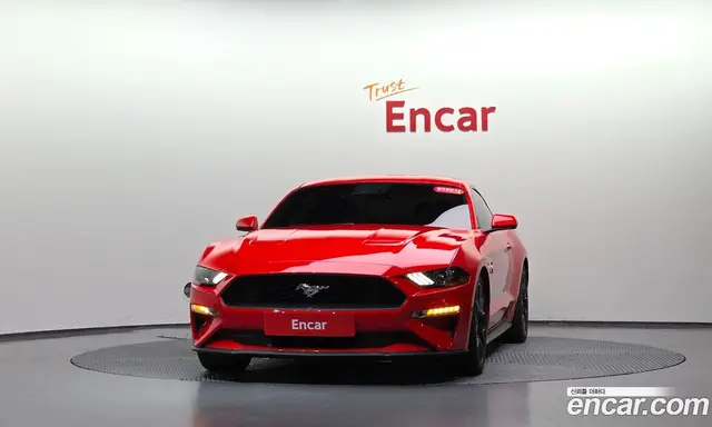 Ford Mustang 2018 2.3 автомат (гидро), миниатюра 2