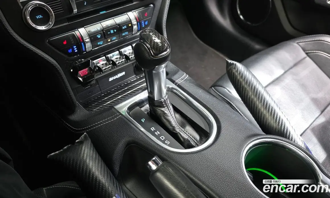 Ford Mustang 2018 2.3 автомат (гидро), фото 11