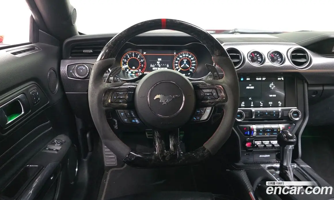 Ford Mustang 2018 2.3 автомат (гидро), фото 18