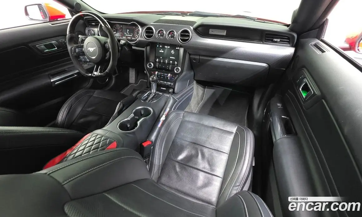 Ford Mustang 2018 2.3 автомат (гидро), фото 9