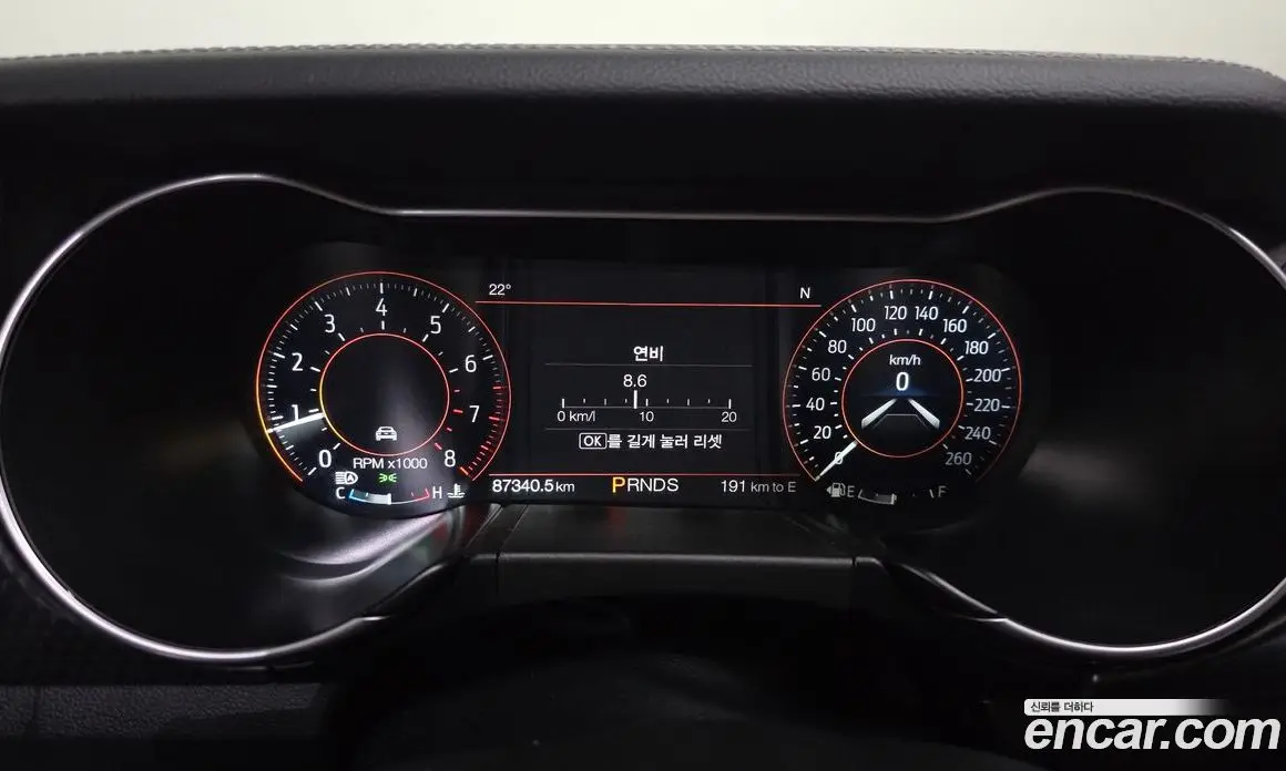 Ford Mustang 2018 2.3 автомат (гидро), фото 10