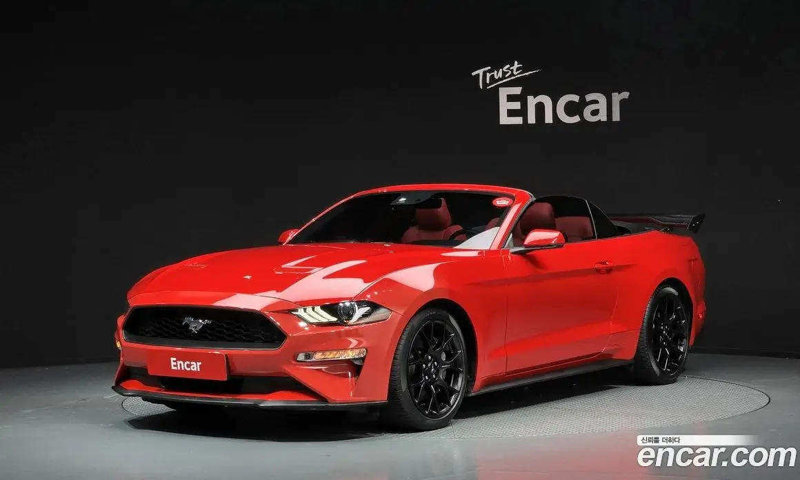 Ford Mustang 2019 2.3 автомат (гидро), фото 1 Ford Mustang 2019 2.3 автомат (гидро), фото 1