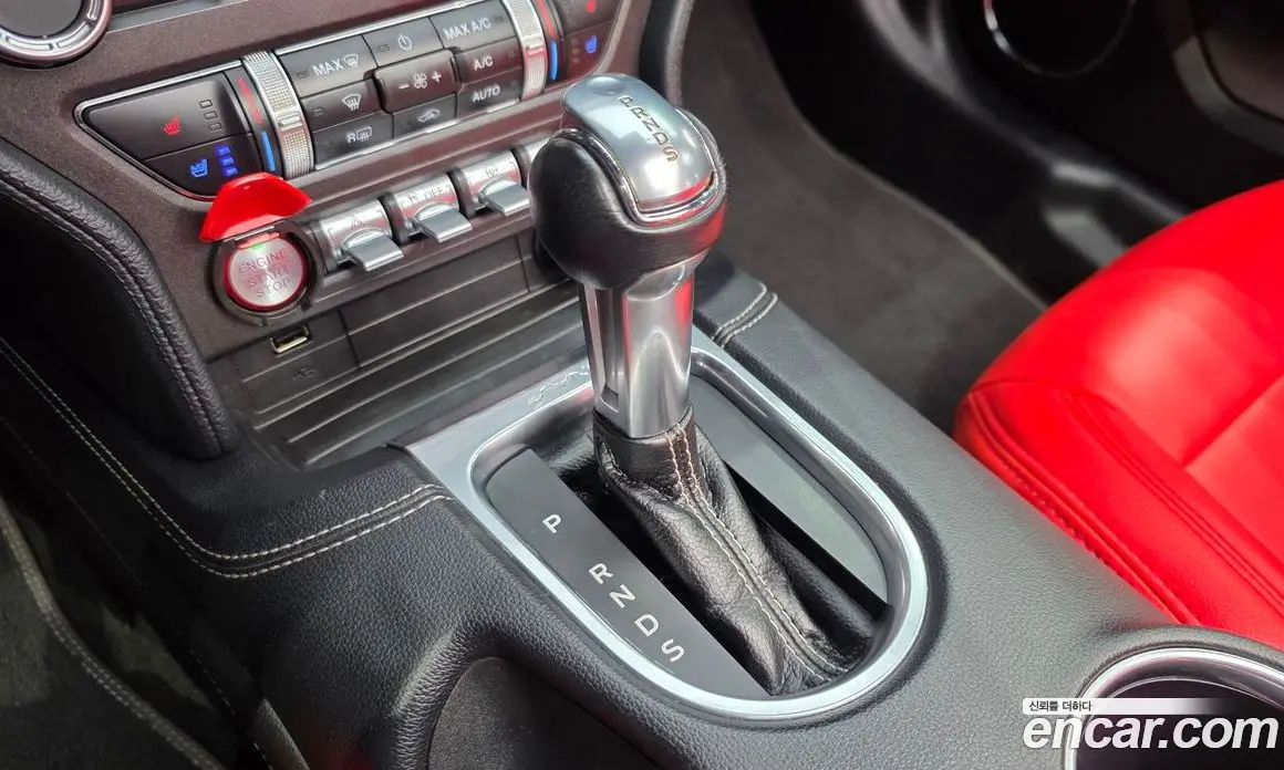 Ford Mustang 2019 2.3 автомат (гидро), фото 12 Ford Mustang 2019 2.3 автомат (гидро), фото 12