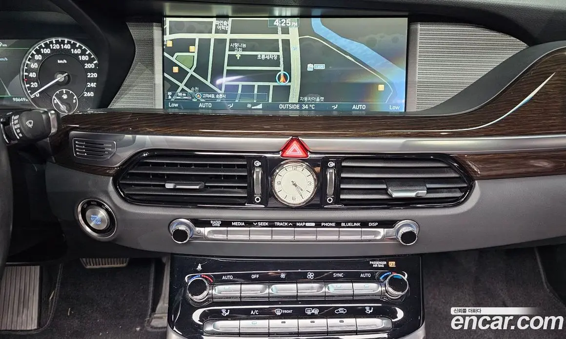 Genesis EQ900 2016 3.3 автомат (гидро), фото 19 Genesis EQ900 2016 3.3 автомат (гидро), фото 19