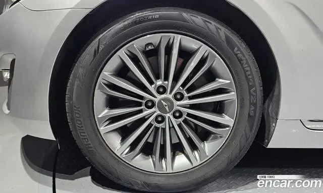 Genesis EQ900 2016 3.3 автомат (гидро), миниатюра 5 Genesis EQ900 2016 3.3 автомат (гидро), миниатюра 5