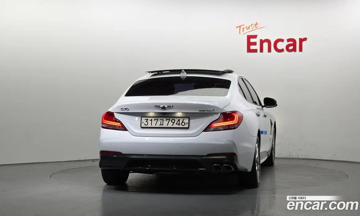 Genesis G70 2019 2.2 автомат (гидро), фото 4 Genesis G70 2019 2.2 автомат (гидро), фото 4