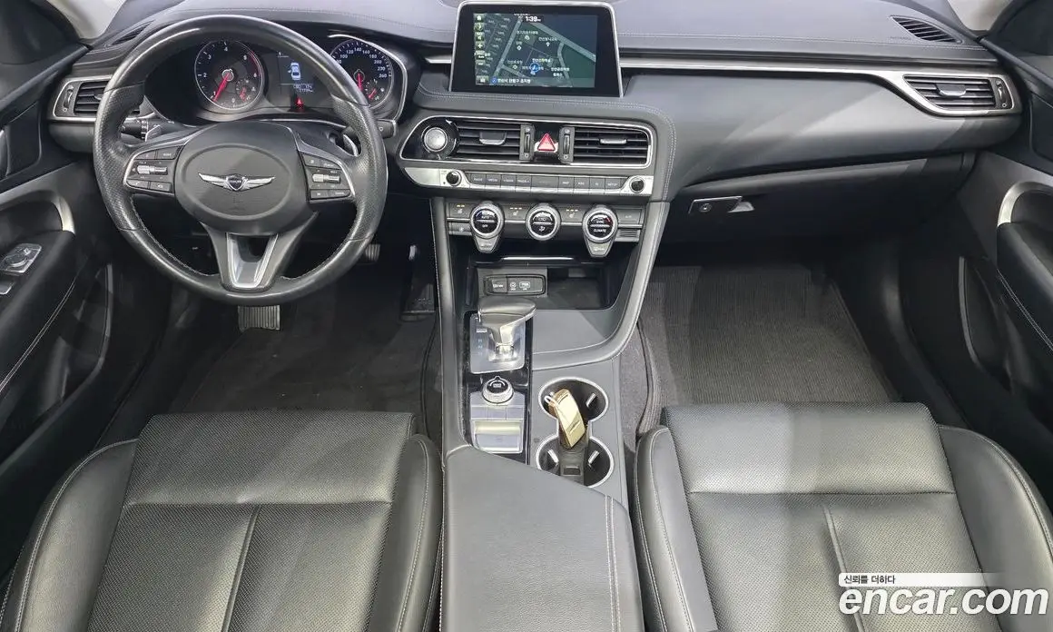 Genesis G70 2019 2.2 автомат (гидро), фото 10 Genesis G70 2019 2.2 автомат (гидро), фото 10