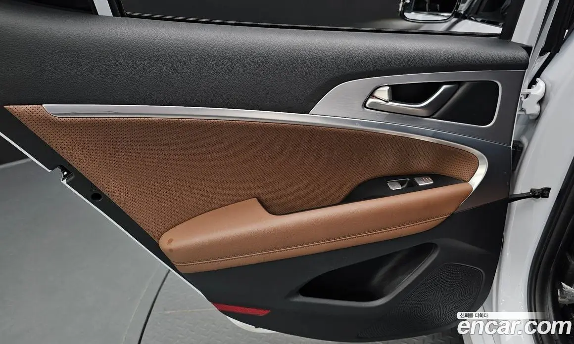 Genesis G70 2019 2.0 автомат (гидро), фото 15 Genesis G70 2019 2.0 автомат (гидро), фото 15