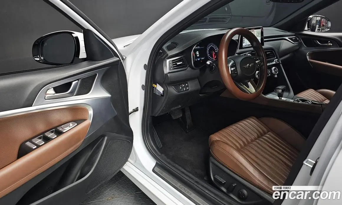 Genesis G70 2019 2.0 автомат (гидро), фото 17 Genesis G70 2019 2.0 автомат (гидро), фото 17