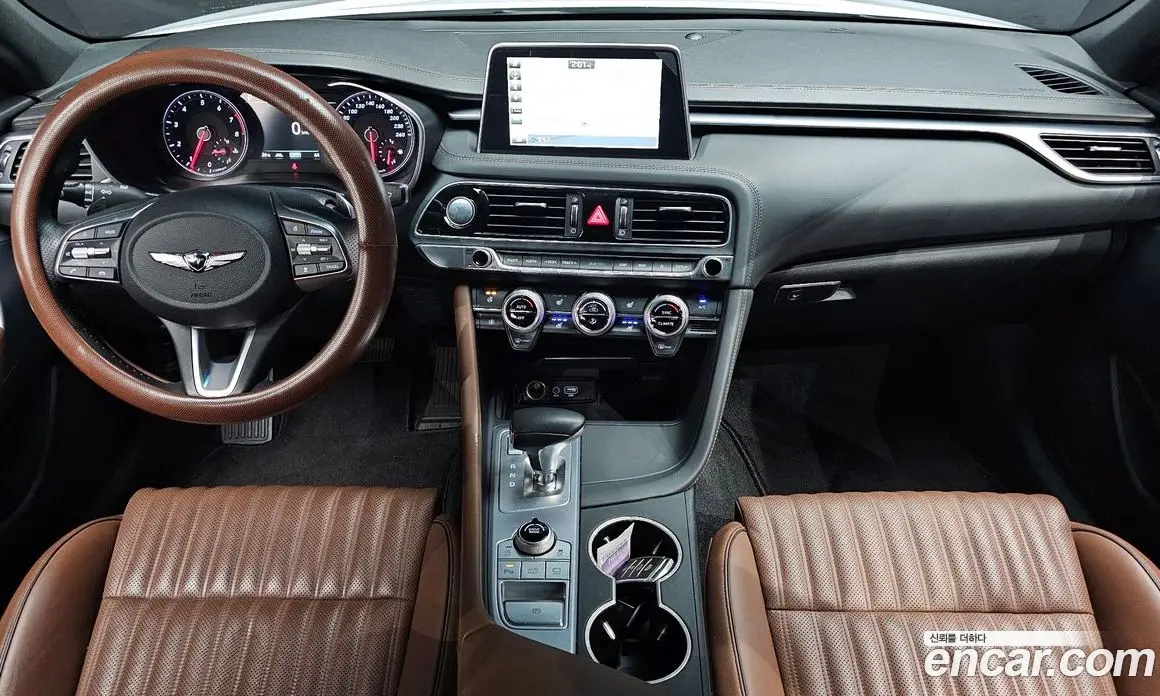 Genesis G70 2019 2.0 автомат (гидро), фото 10 Genesis G70 2019 2.0 автомат (гидро), фото 10