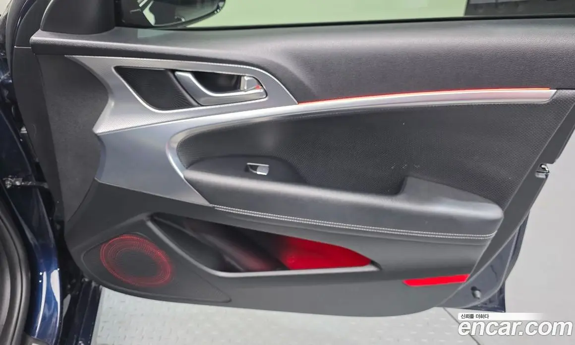 Genesis G70 2021 2.0 автомат (гидро), фото 14 Genesis G70 2021 2.0 автомат (гидро), фото 14