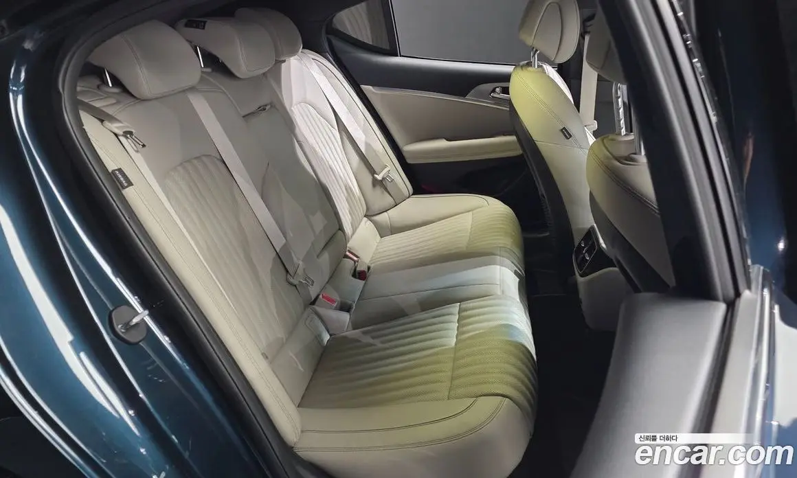 Genesis G70 2021 2.0 автомат (гидро), фото 16