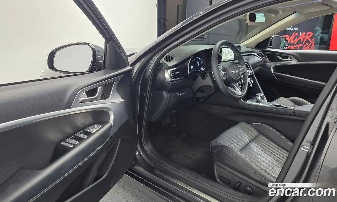Genesis G70 2021 2.0 автомат (гидро), фото 13 Genesis G70 2021 2.0 автомат (гидро), фото 13