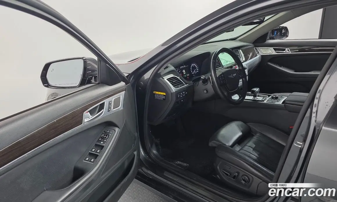 Genesis G80 2017 3.3 автомат (гидро), фото 18 Genesis G80 2017 3.3 автомат (гидро), фото 18