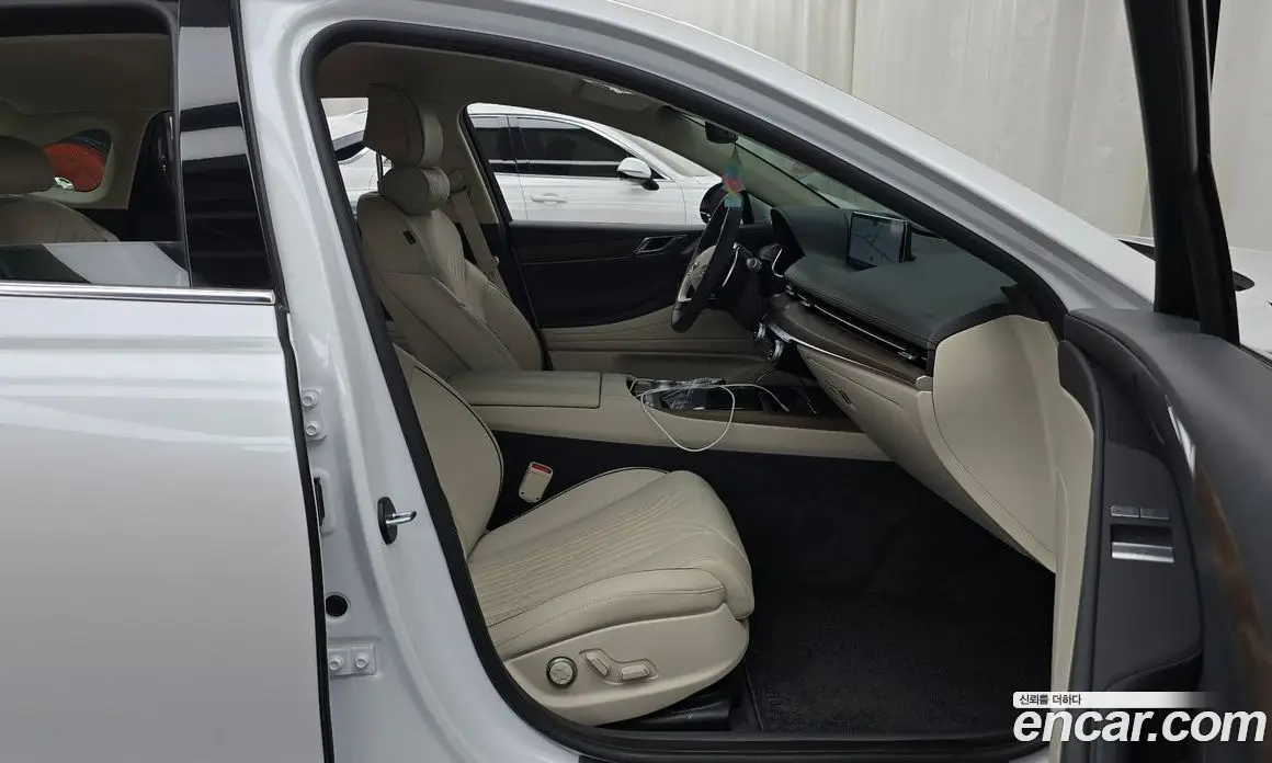 Genesis G80 2023 2.5 автомат (гидро), фото 16 Genesis G80 2023 2.5 автомат (гидро), фото 16