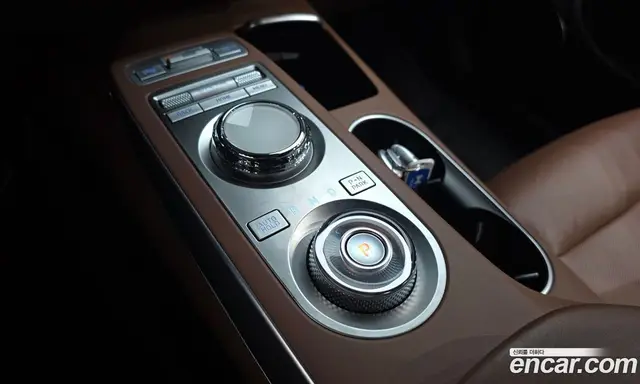 Genesis GV70 2022 2.5 автомат (гидро), миниатюра 12