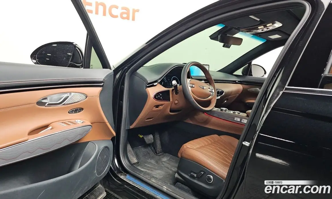 Genesis GV70 2023 2.5 автомат (гидро), фото 13 Genesis GV70 2023 2.5 автомат (гидро), фото 13