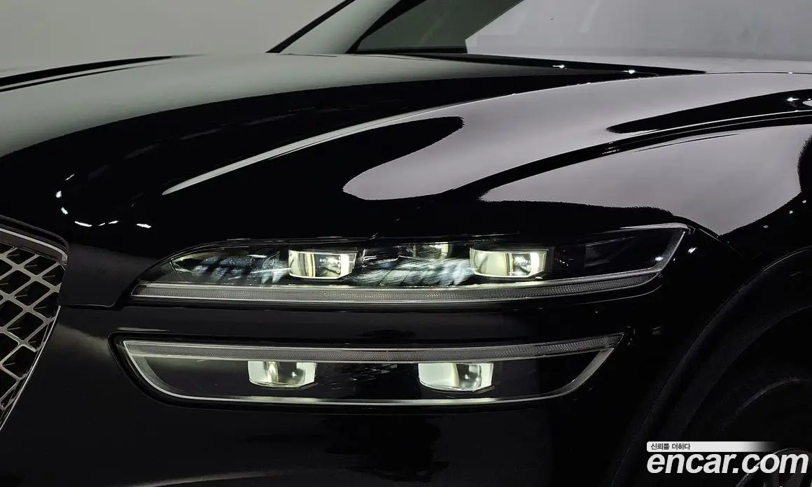 Genesis GV70 2023 2.5 автомат (гидро), фото 8 Genesis GV70 2023 2.5 автомат (гидро), фото 8