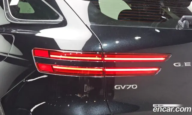 Genesis GV70 2023 2.5 автомат (гидро), миниатюра 9 Genesis GV70 2023 2.5 автомат (гидро), миниатюра 9